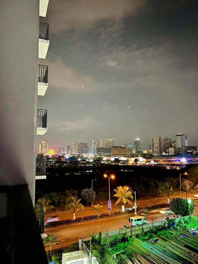 Deluxe Suites Razelles 2 At Shore 2 Residences Tower 1 Pasay Exterior photo