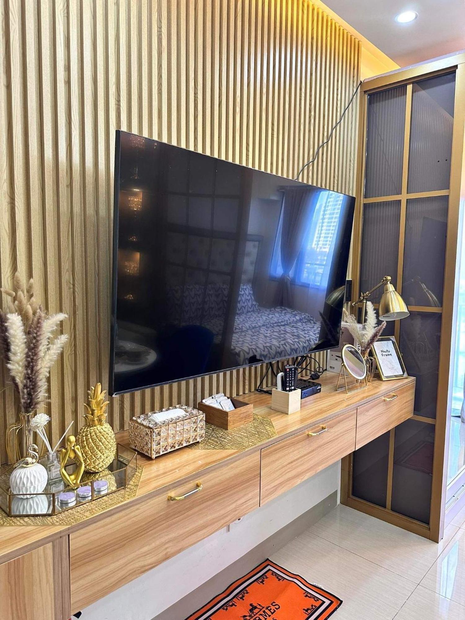 Deluxe Suites Razelles 2 At Shore 2 Residences Tower 1 Pasay Exterior photo